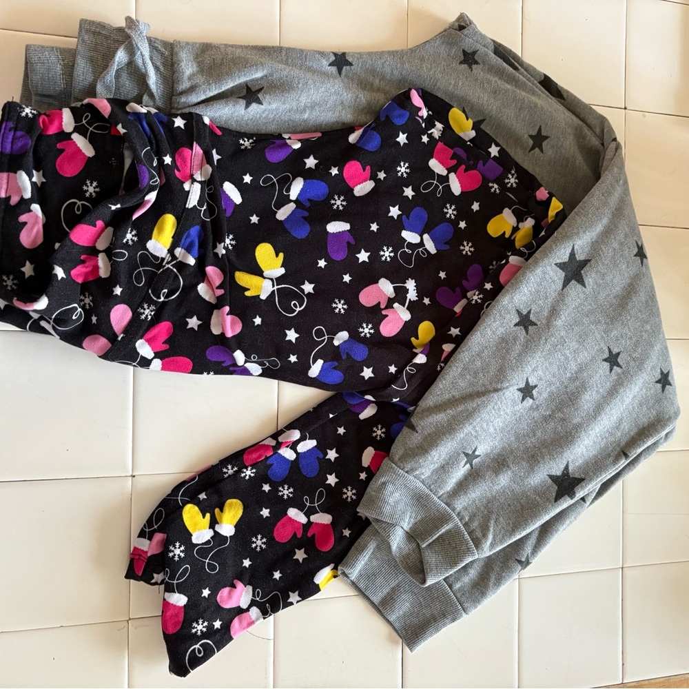 Colorful Star and Mitten Patterned Leggings and joggers bundle